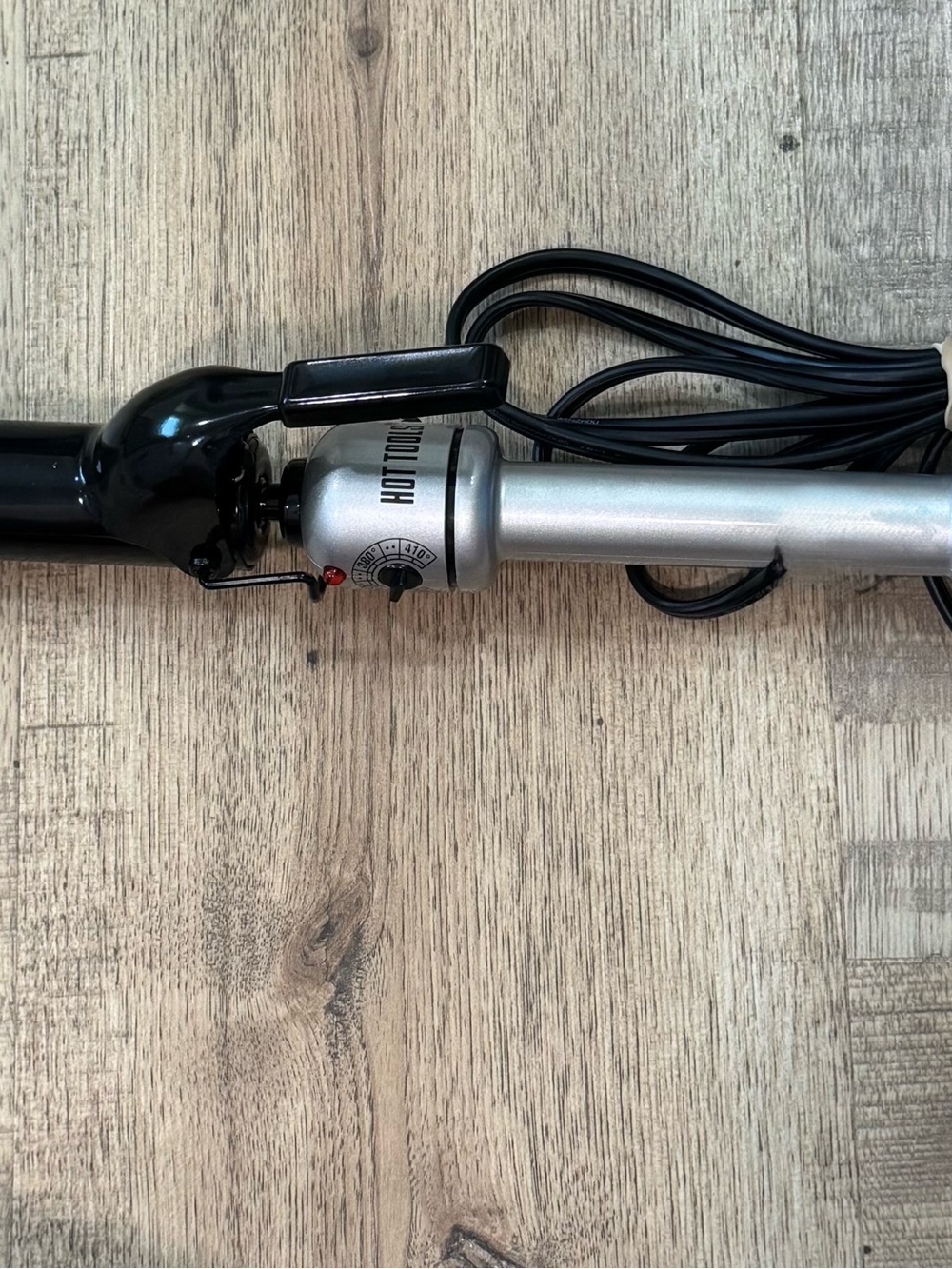 Hot Tools Silver Curling Iron - Professional Hair Styling. 1 inch
